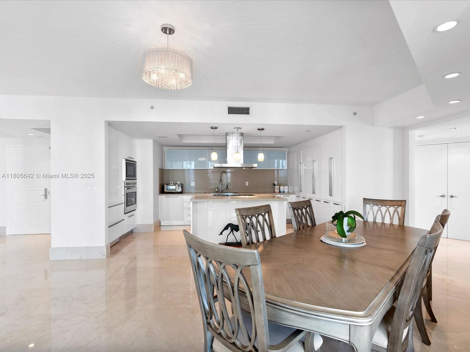 Real estate property located at 200 Sunny Isles Blvd #2-UPH3, Miami-dade, St Tropez On The Bay Ii C, Sunny Isles Beach, FL