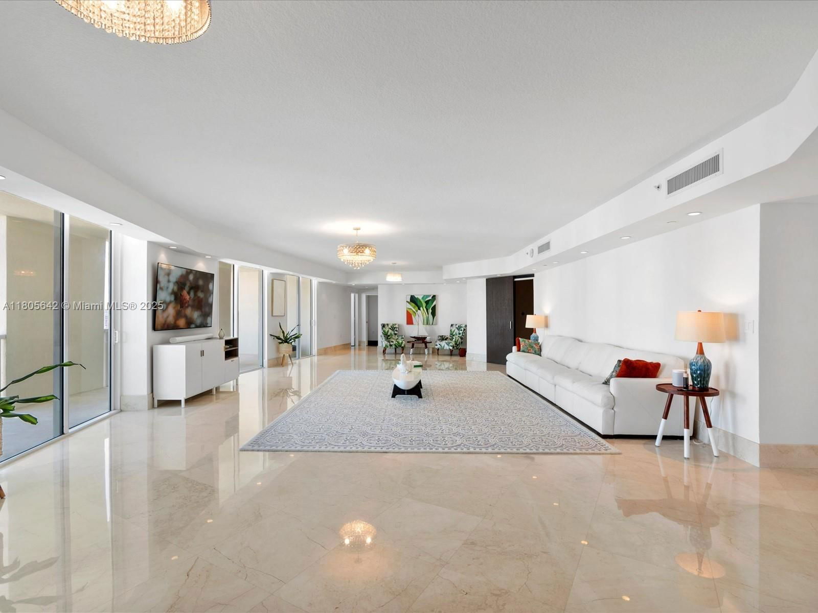 Real estate property located at 200 Sunny Isles Blvd #2-UPH3, Miami-dade, St Tropez On The Bay Ii C, Sunny Isles Beach, FL