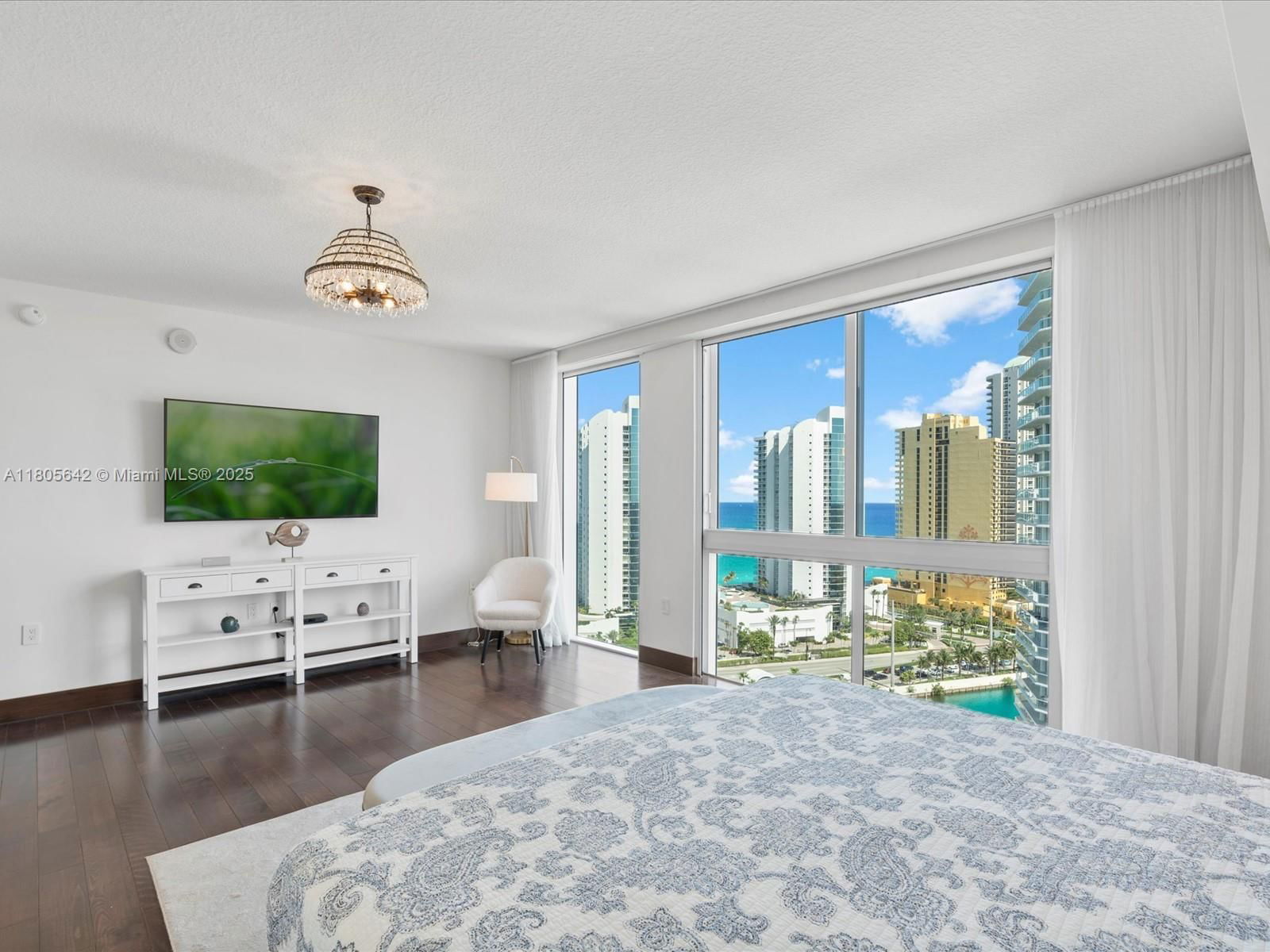 Real estate property located at 200 Sunny Isles Blvd #2-UPH3, Miami-dade, St Tropez On The Bay Ii C, Sunny Isles Beach, FL