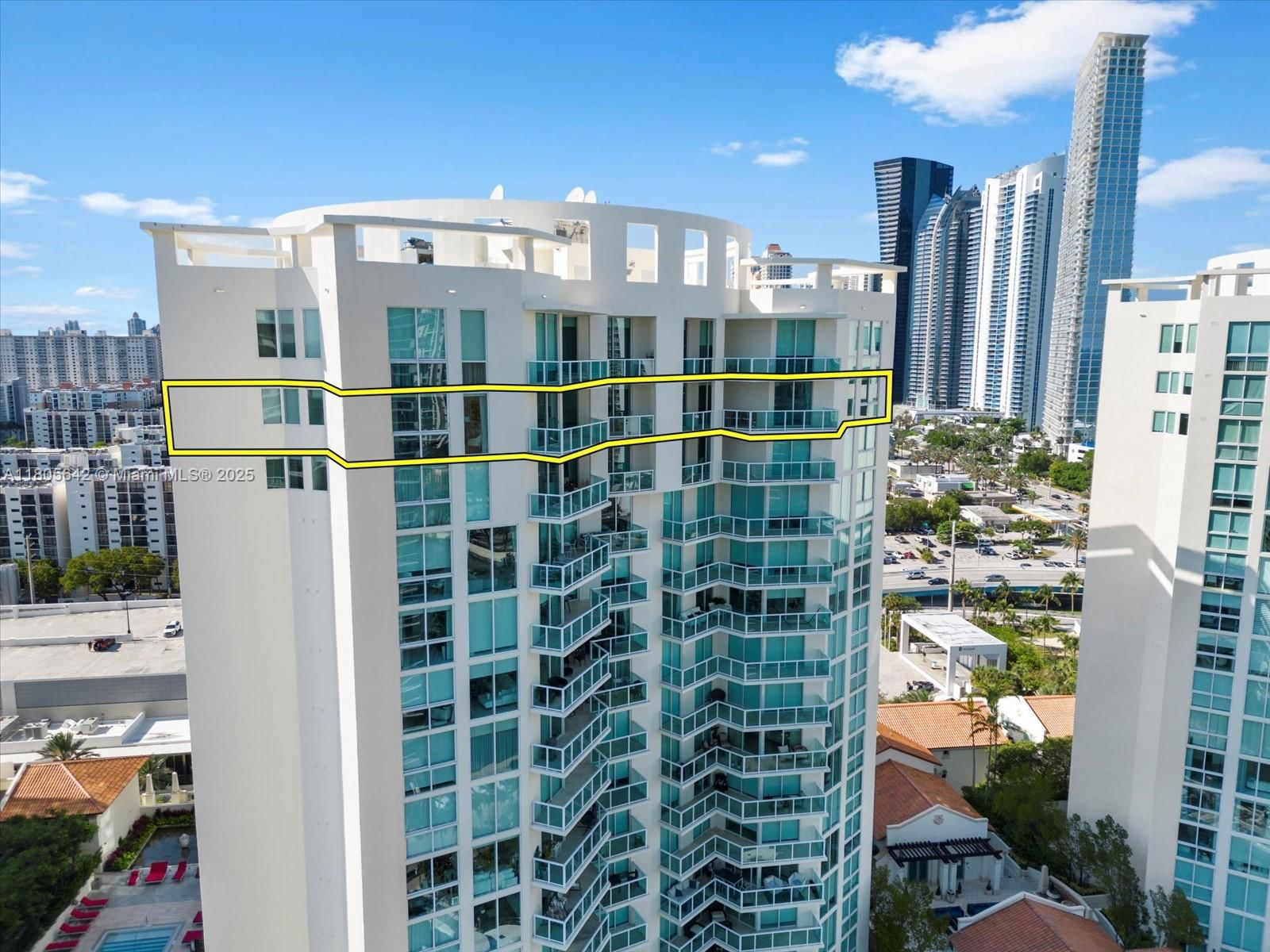 Real estate property located at 200 Sunny Isles Blvd #2-UPH3, Miami-dade, St Tropez On The Bay Ii C, Sunny Isles Beach, FL