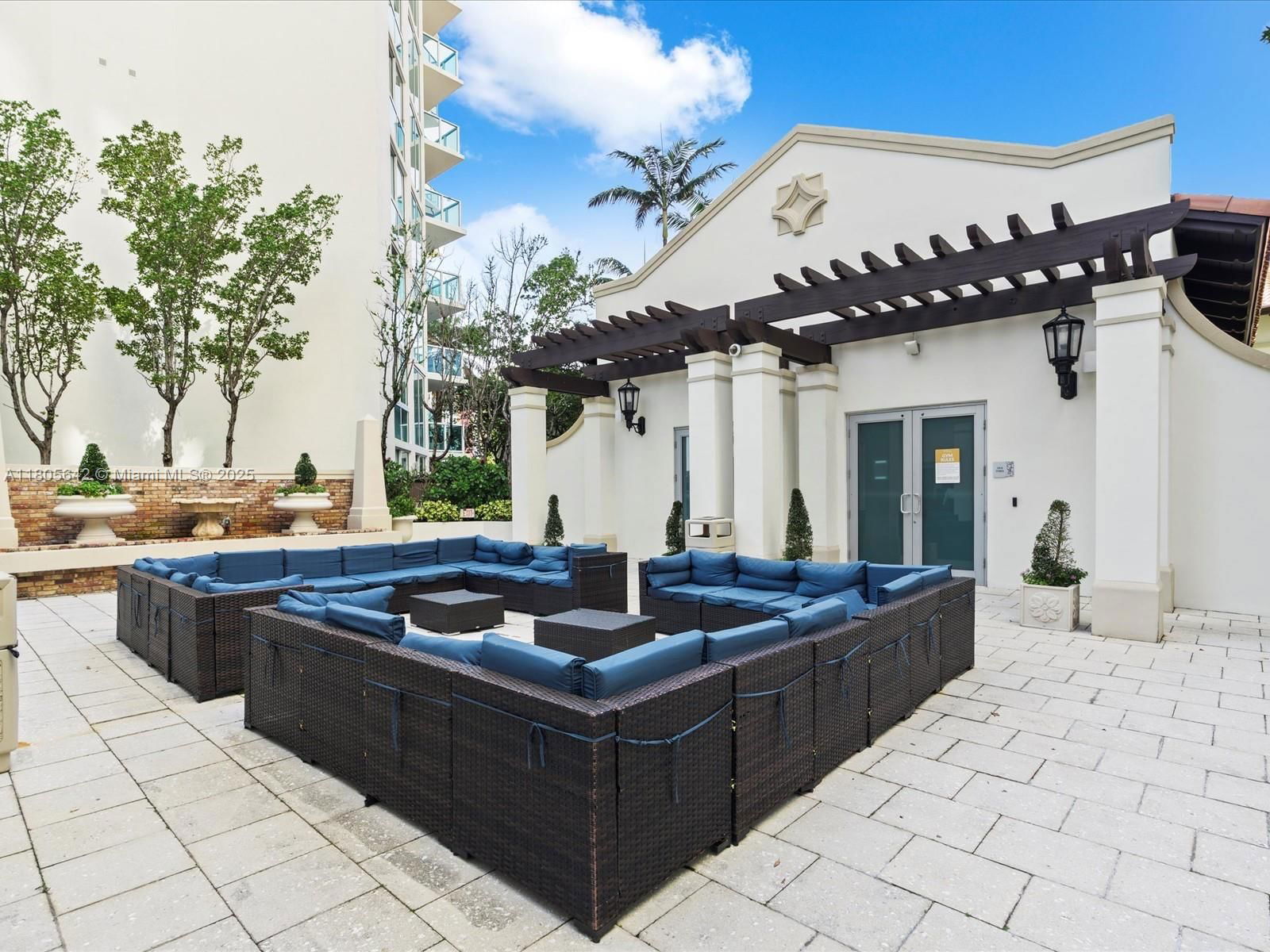 Real estate property located at 200 Sunny Isles Blvd #2-UPH3, Miami-dade, St Tropez On The Bay Ii C, Sunny Isles Beach, FL
