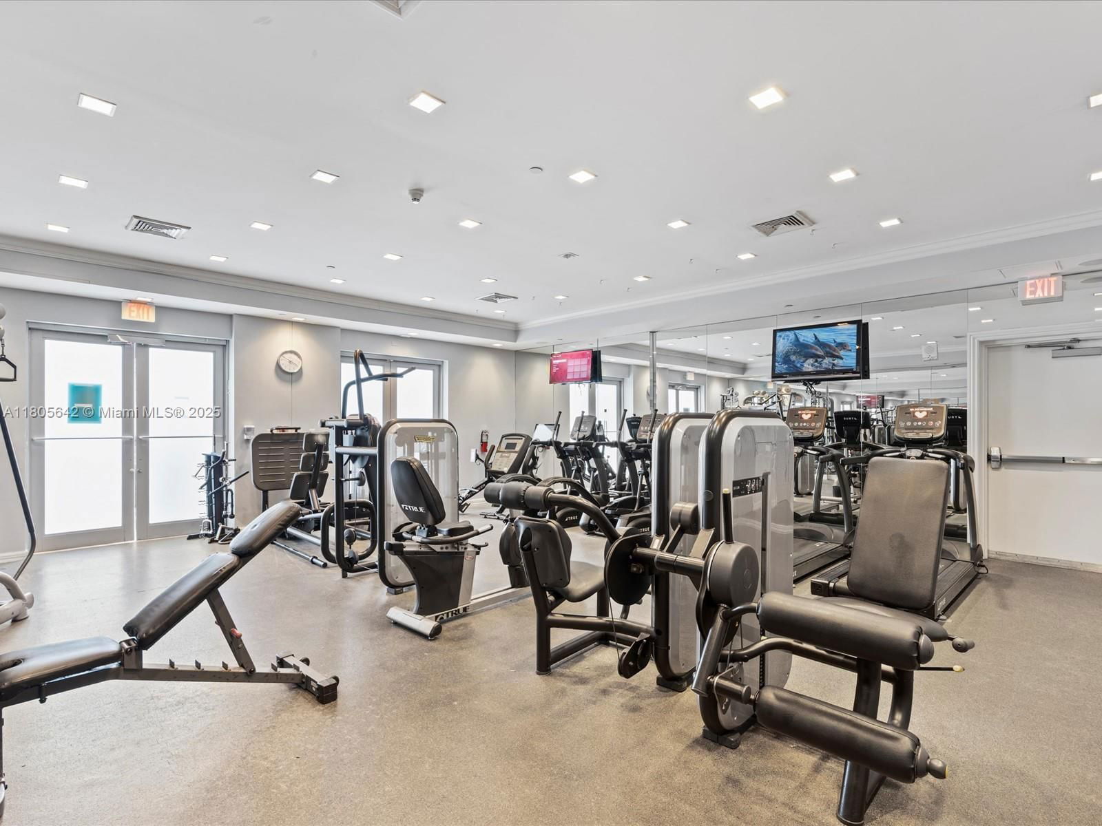 Real estate property located at 200 Sunny Isles Blvd #2-UPH3, Miami-dade, St Tropez On The Bay Ii C, Sunny Isles Beach, FL