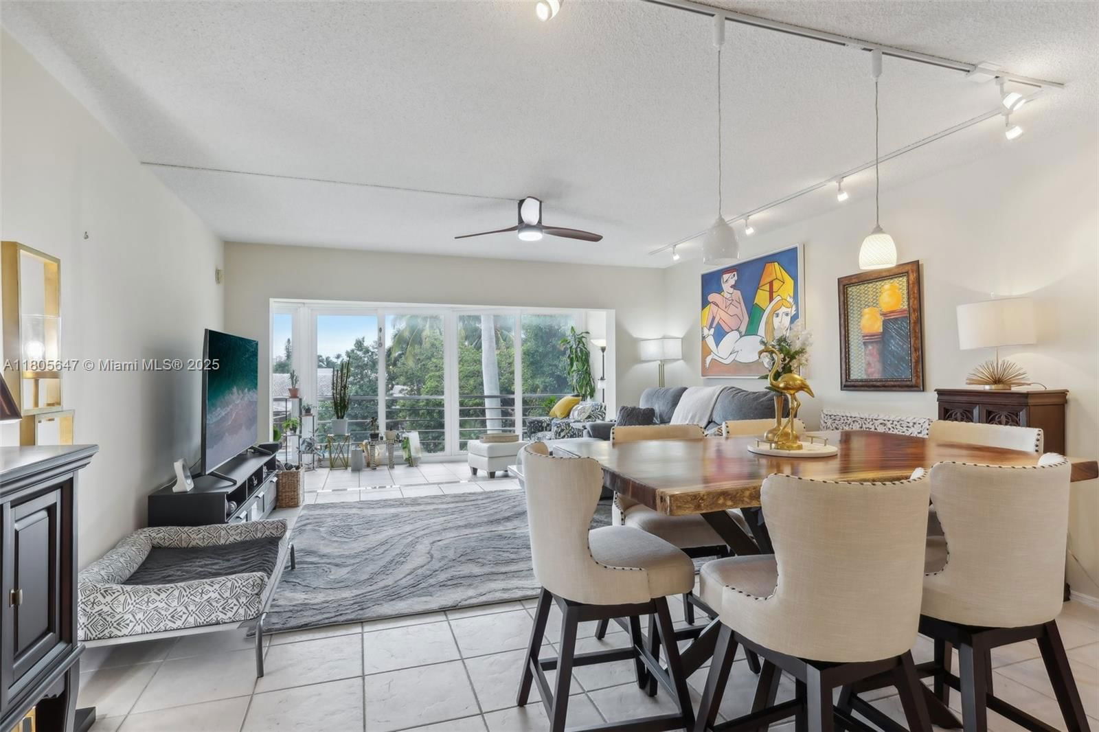 Real estate property located at 3050 47th Ct #205, Broward, Winston Condo, Fort Lauderdale, FL