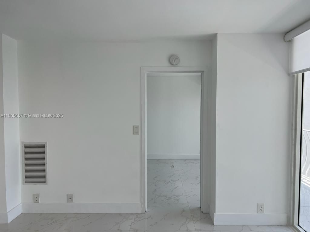 Real estate property located at 7601 Treasure Dr #1622, Miami-dade, The Grandview Palace Cond, North Bay Village, FL