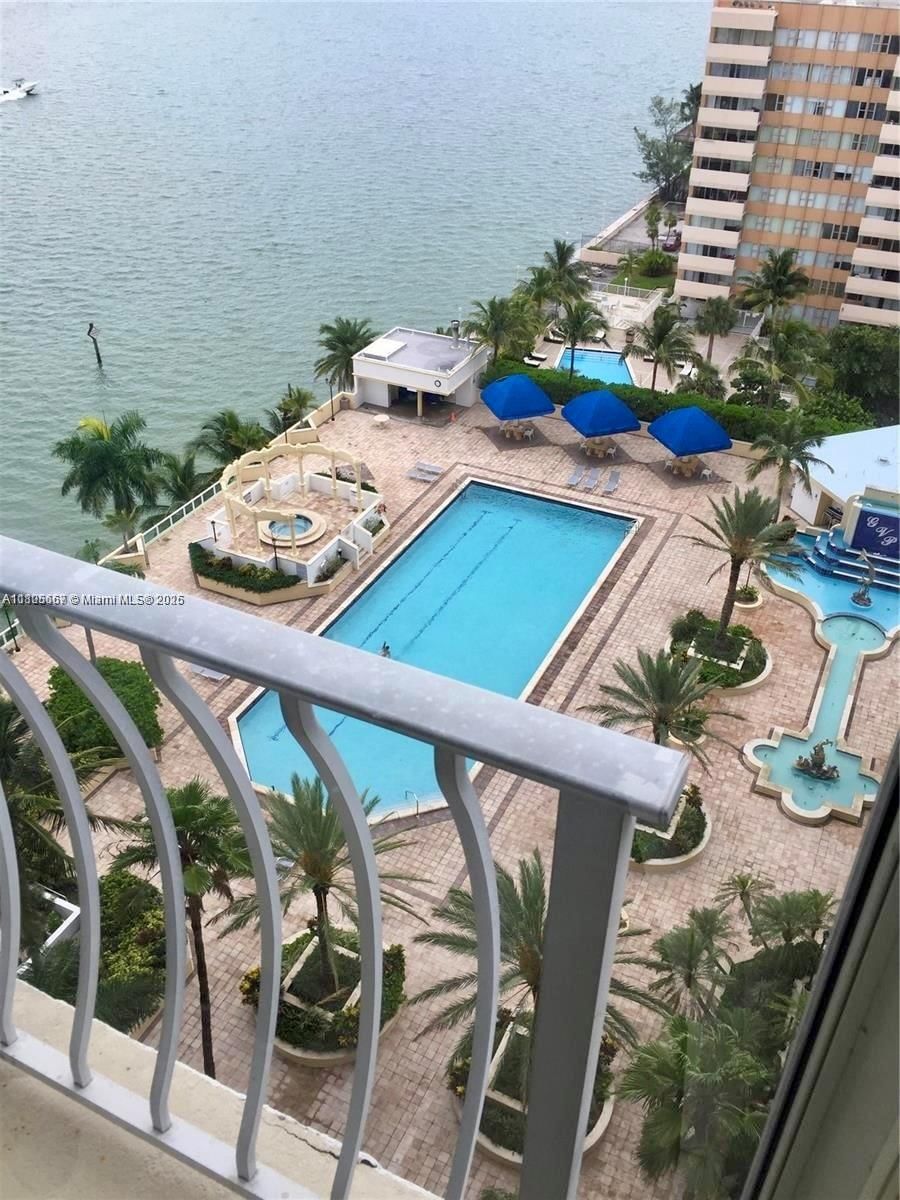 Real estate property located at 7601 Treasure Dr #1622, Miami-dade, The Grandview Palace Cond, North Bay Village, FL