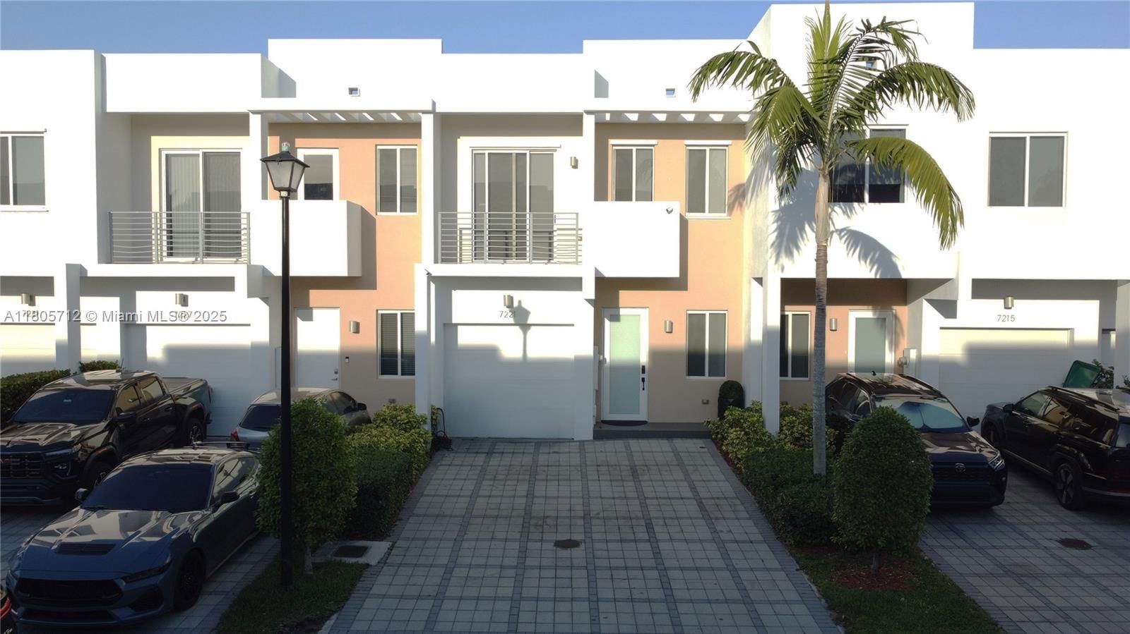 Real estate property located at 7221 103rd Path, Miami-dade, Doral Palms North, Doral, FL