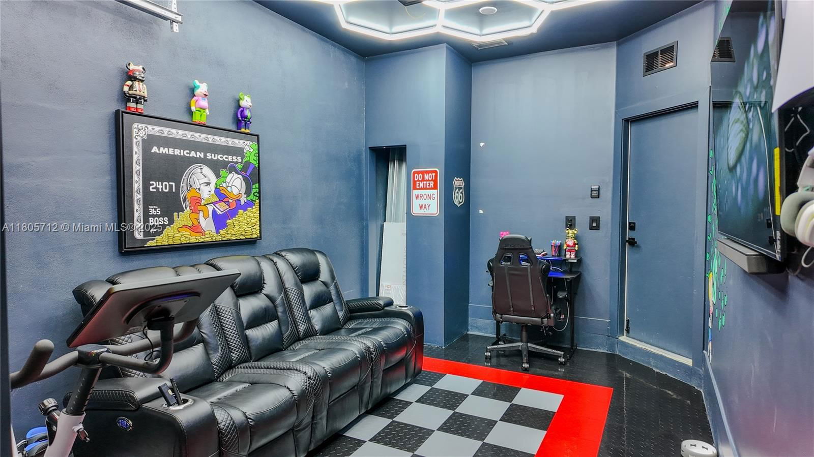 Real estate property located at 7221 103rd Path, Miami-dade, Doral Palms North, Doral, FL