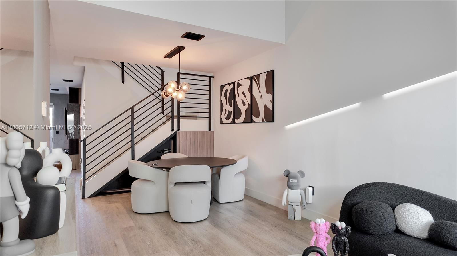 Real estate property located at 7221 103rd Path, Miami-dade, Doral Palms North, Doral, FL