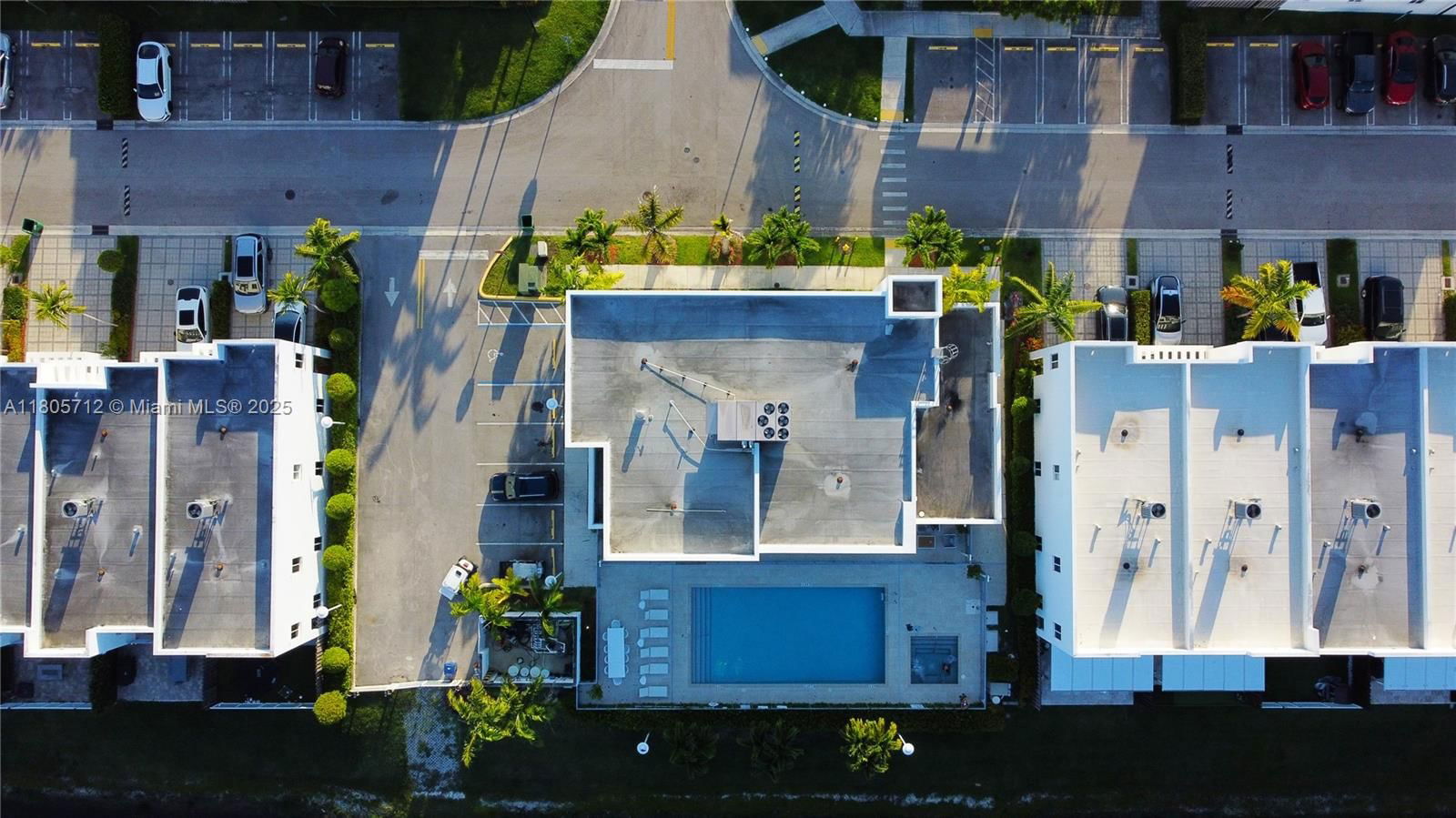 Real estate property located at 7221 103rd Path, Miami-dade, Doral Palms North, Doral, FL