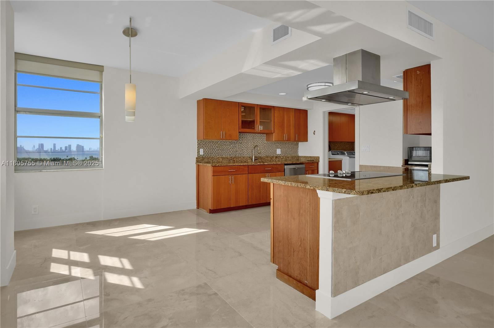 Real estate property located at 5660 Collins Ave #15B, Miami-dade, Fifty Six-sixty Collins A, Miami Beach, FL