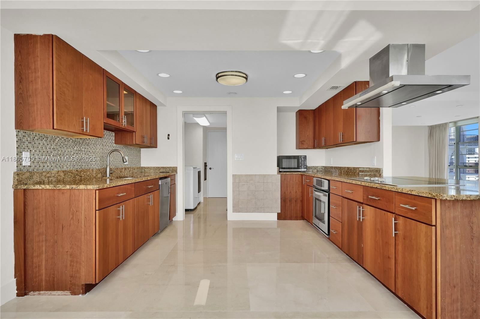 Real estate property located at 5660 Collins Ave #15B, Miami-dade, Fifty Six-sixty Collins A, Miami Beach, FL