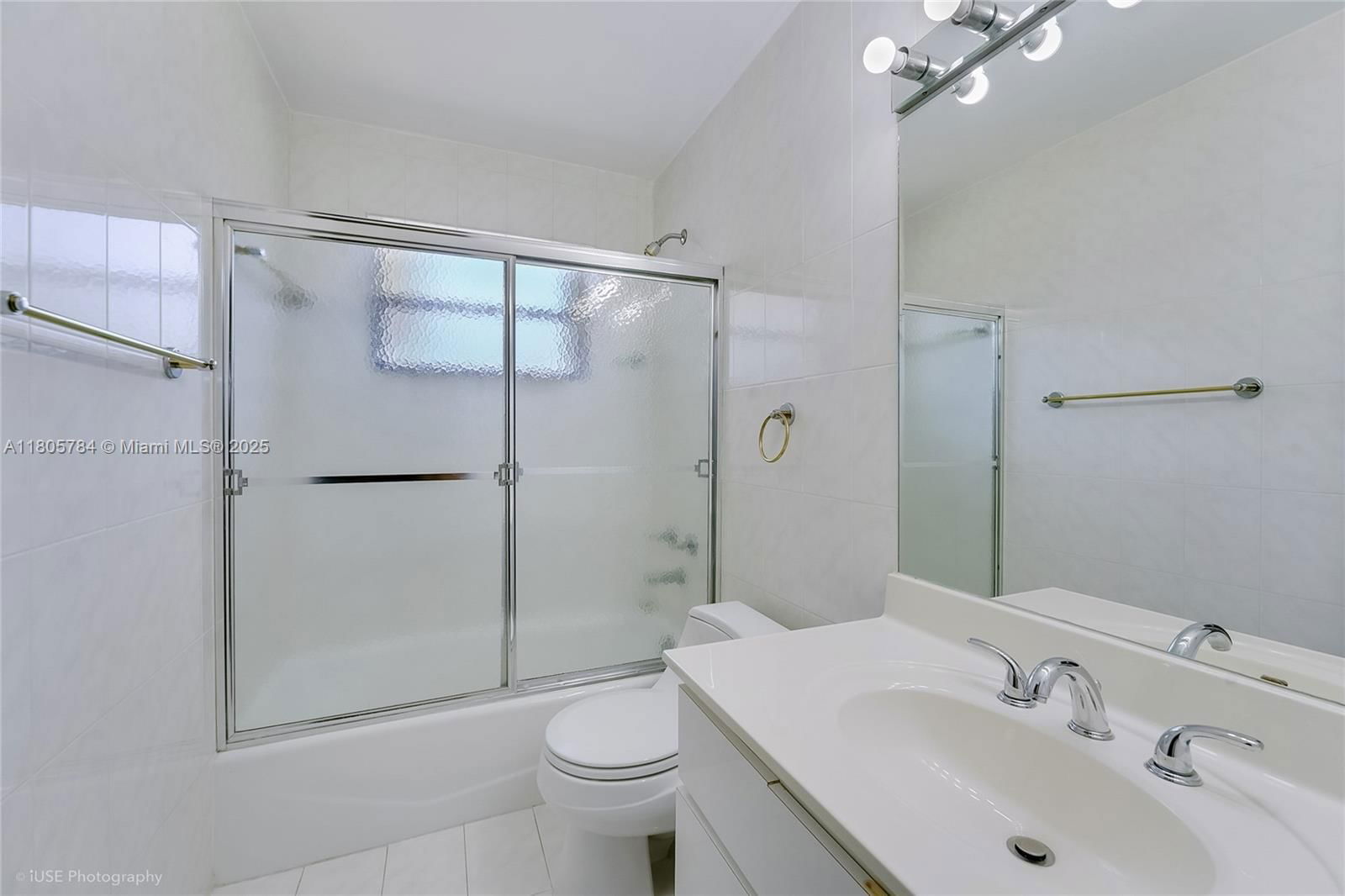 Real estate property located at 3521 105th Ct, Miami-dade, Lee Grove Ests, Miami, FL