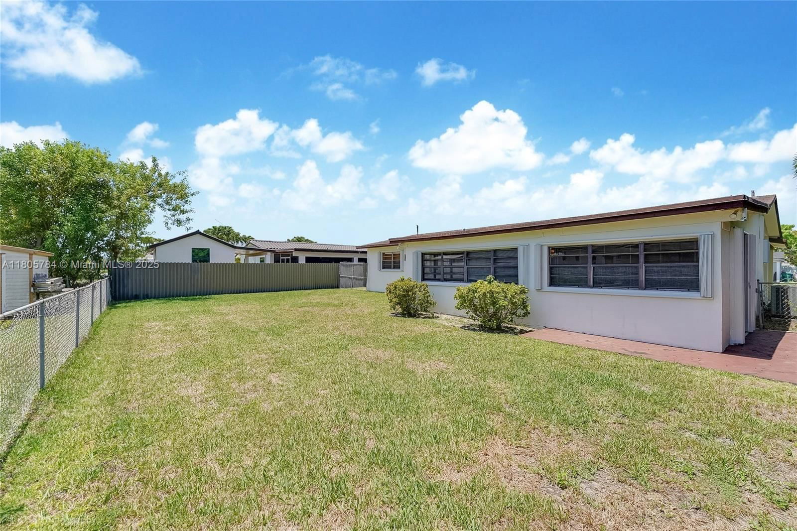 Real estate property located at 3521 105th Ct, Miami-dade, Lee Grove Ests, Miami, FL
