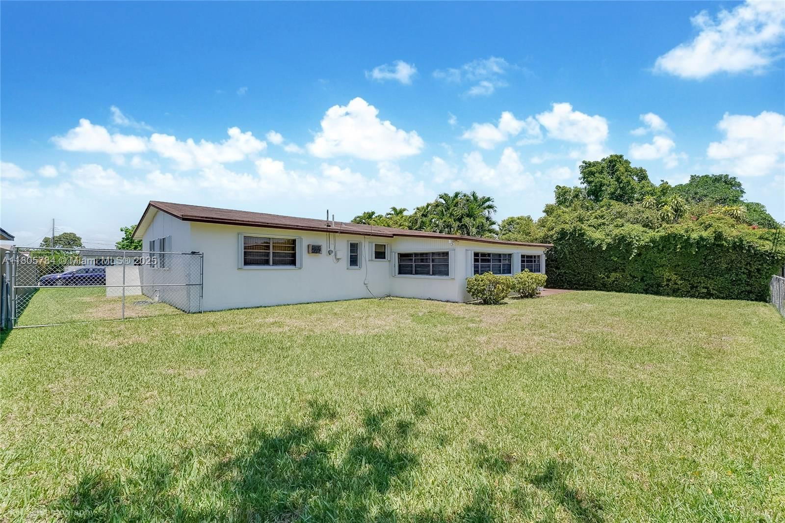 Real estate property located at 3521 105th Ct, Miami-dade, Lee Grove Ests, Miami, FL