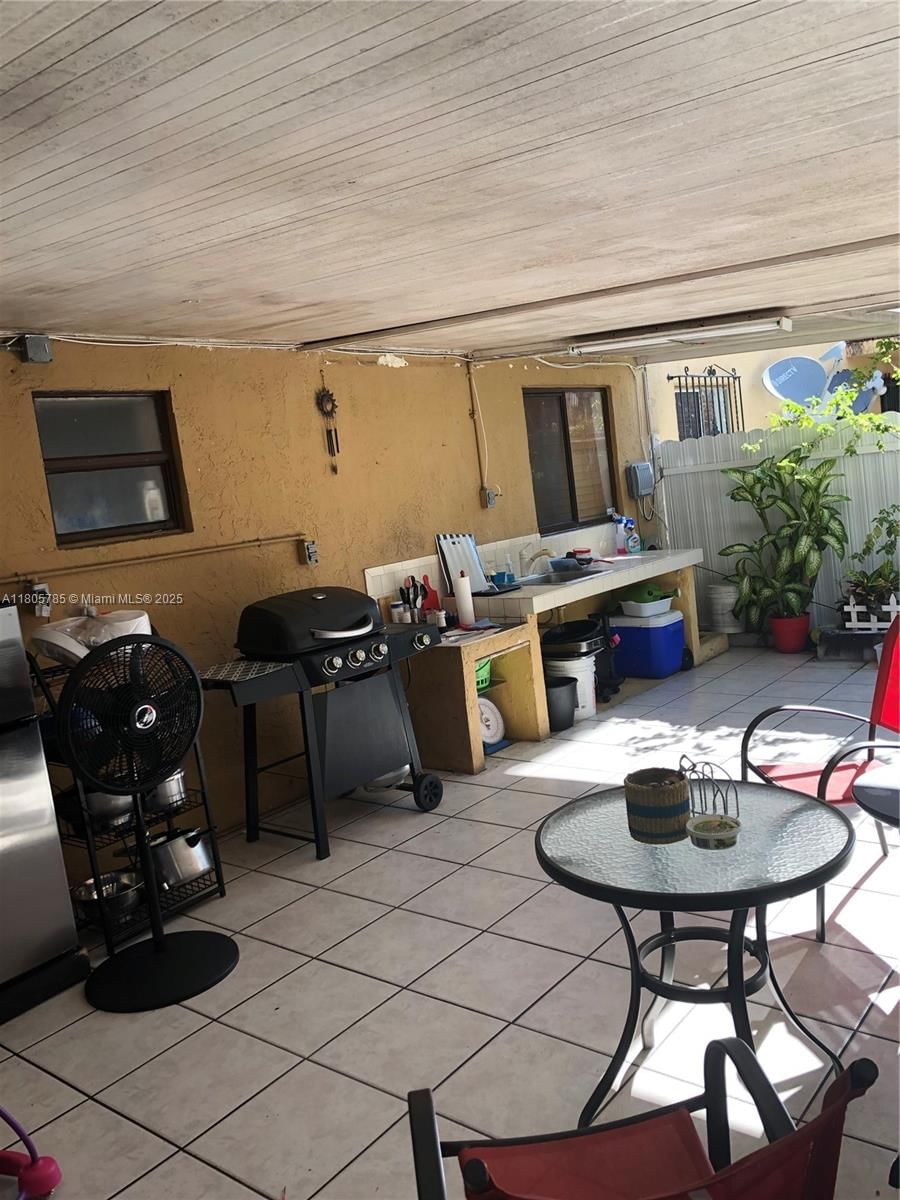 Real estate property located at 2740 62nd St #104, Miami-dade, Residencial El Prado Cond, Hialeah, FL