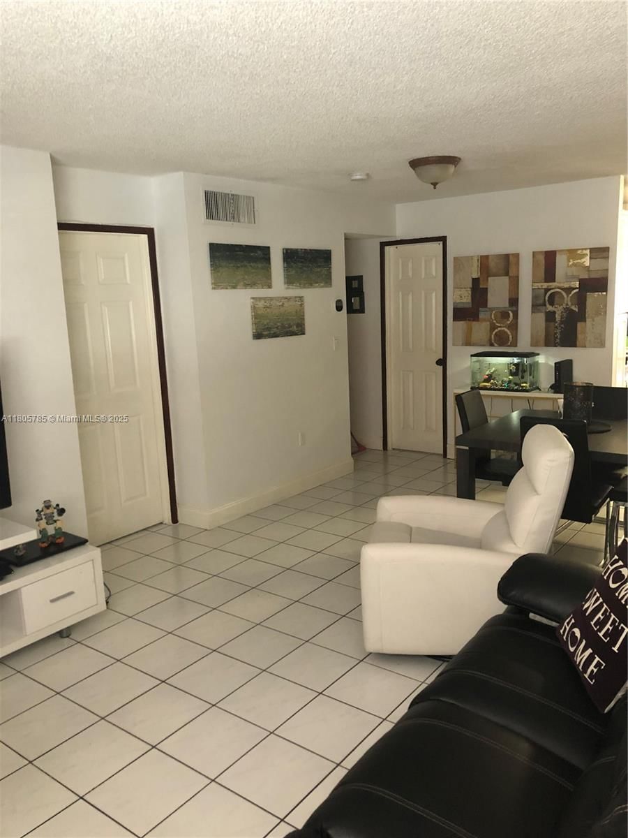 Real estate property located at 2740 62nd St #104, Miami-dade, Residencial El Prado Cond, Hialeah, FL