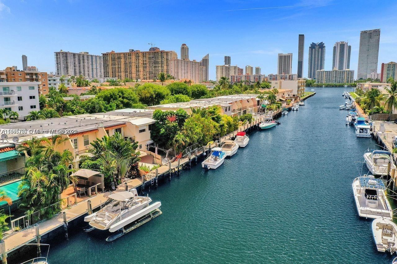 Real estate property located at 3720 167th St #39, Miami-dade, Beach Club Villas Condo, North Miami Beach, FL