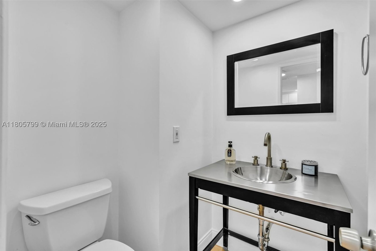 Real estate property located at 2801 183rd St #1703W, Miami-dade, Admirals Port Condo - West, Aventura, FL