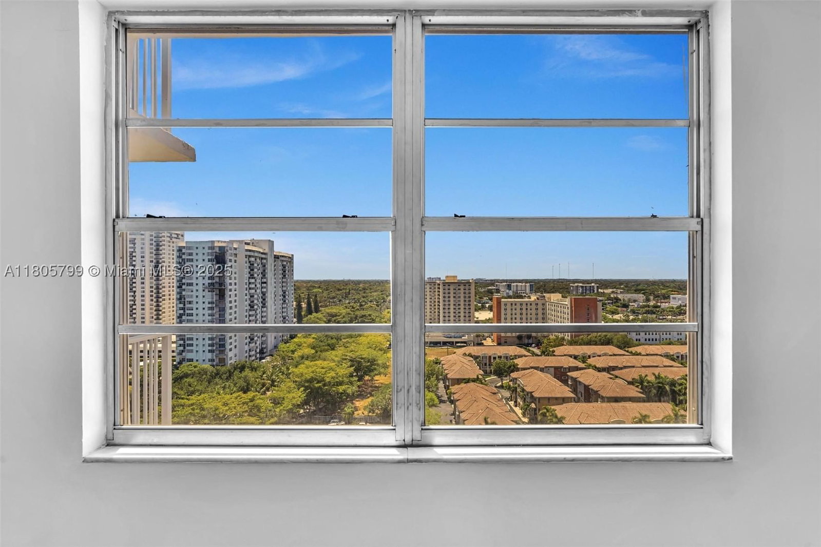 Real estate property located at 2801 183rd St #1703W, Miami-dade, Admirals Port Condo - West, Aventura, FL