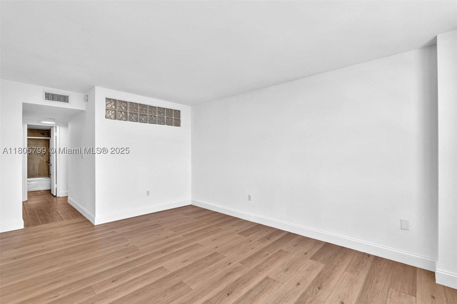 Real estate property located at 2801 183rd St #1703W, Miami-dade, Admirals Port Condo - West, Aventura, FL