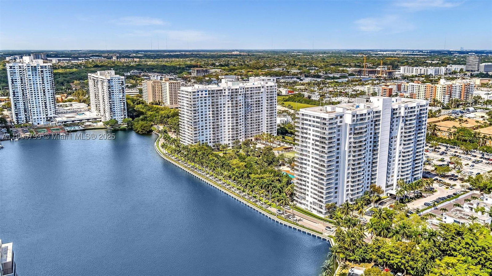 Real estate property located at 2801 183rd St #1703W, Miami-dade, Admirals Port Condo - West, Aventura, FL