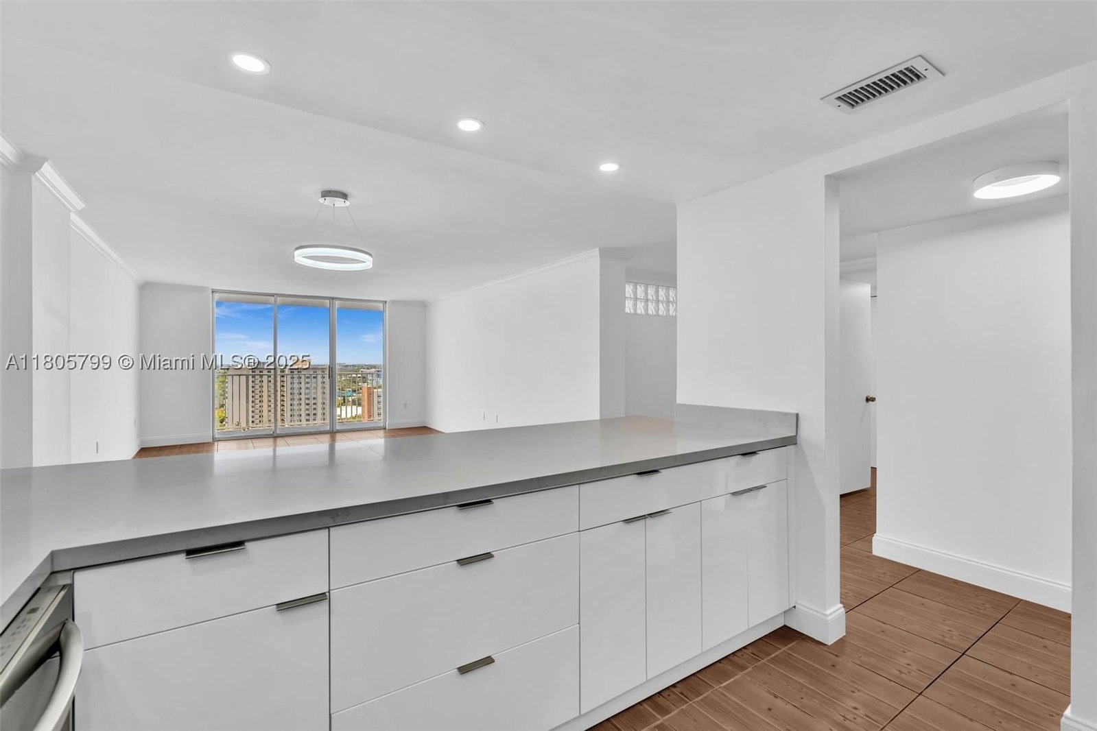 Real estate property located at 2801 183rd St #1703W, Miami-dade, Admirals Port Condo - West, Aventura, FL