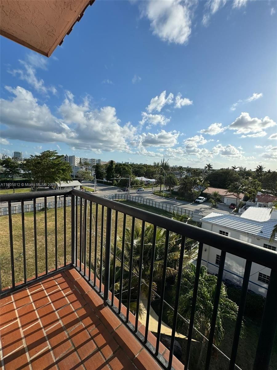 Real estate property located at 8816 Collins Ave #304, Miami-dade, Atlantic Rose Condo, Surfside, FL