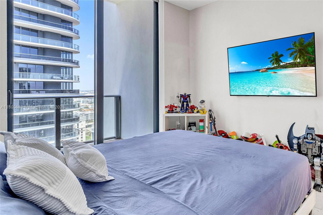Real estate property located at 1010 Brickell Ave #4809, Miami-dade, 1010 Brickell Condo, Miami, FL