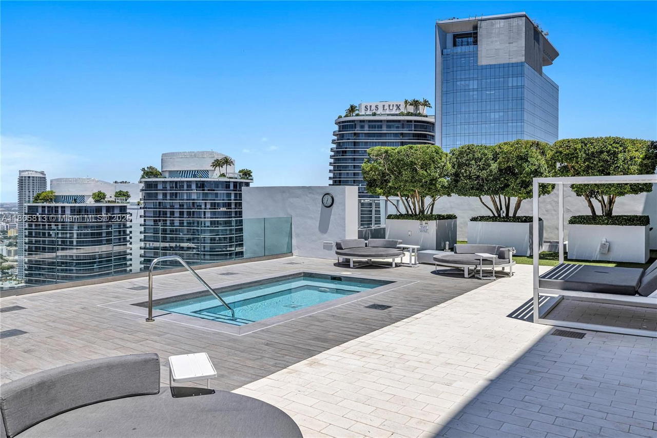 Real estate property located at 1010 Brickell Ave #4809, Miami-dade, 1010 Brickell Condo, Miami, FL