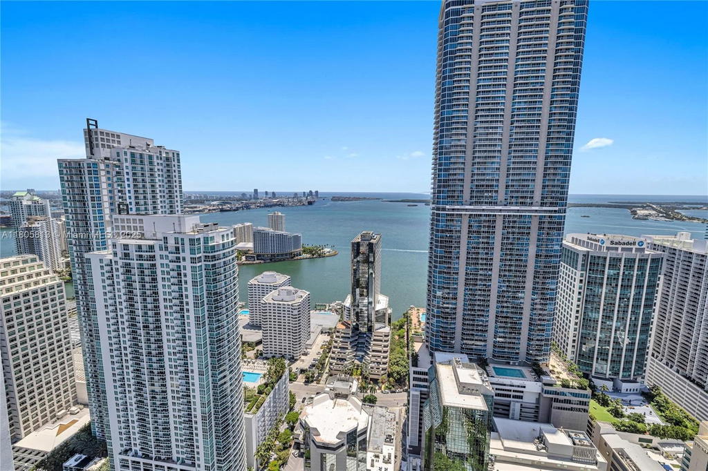 Real estate property located at 1010 Brickell Ave #4809, Miami-dade, 1010 Brickell Condo, Miami, FL