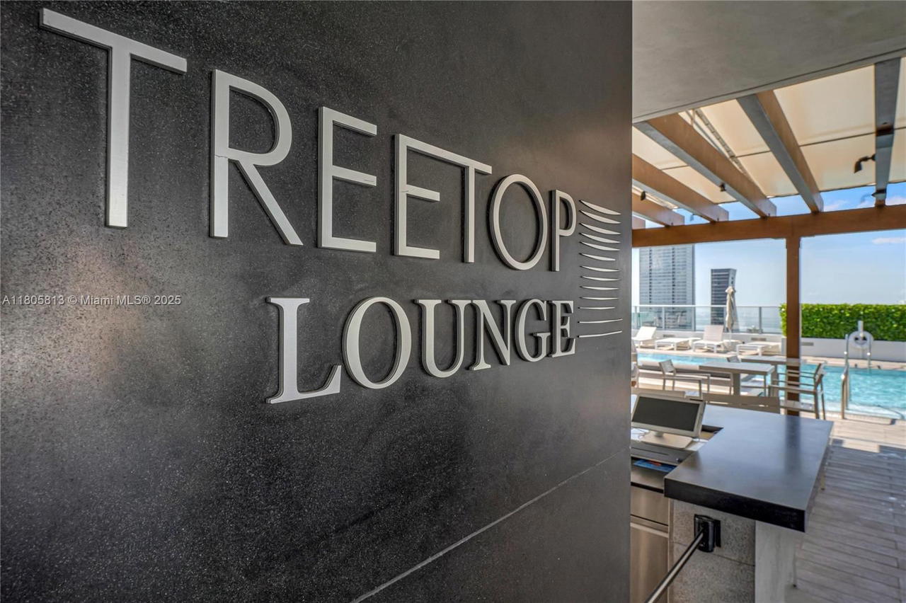 Real estate property located at 1010 Brickell Ave #4809, Miami-dade, 1010 Brickell Condo, Miami, FL