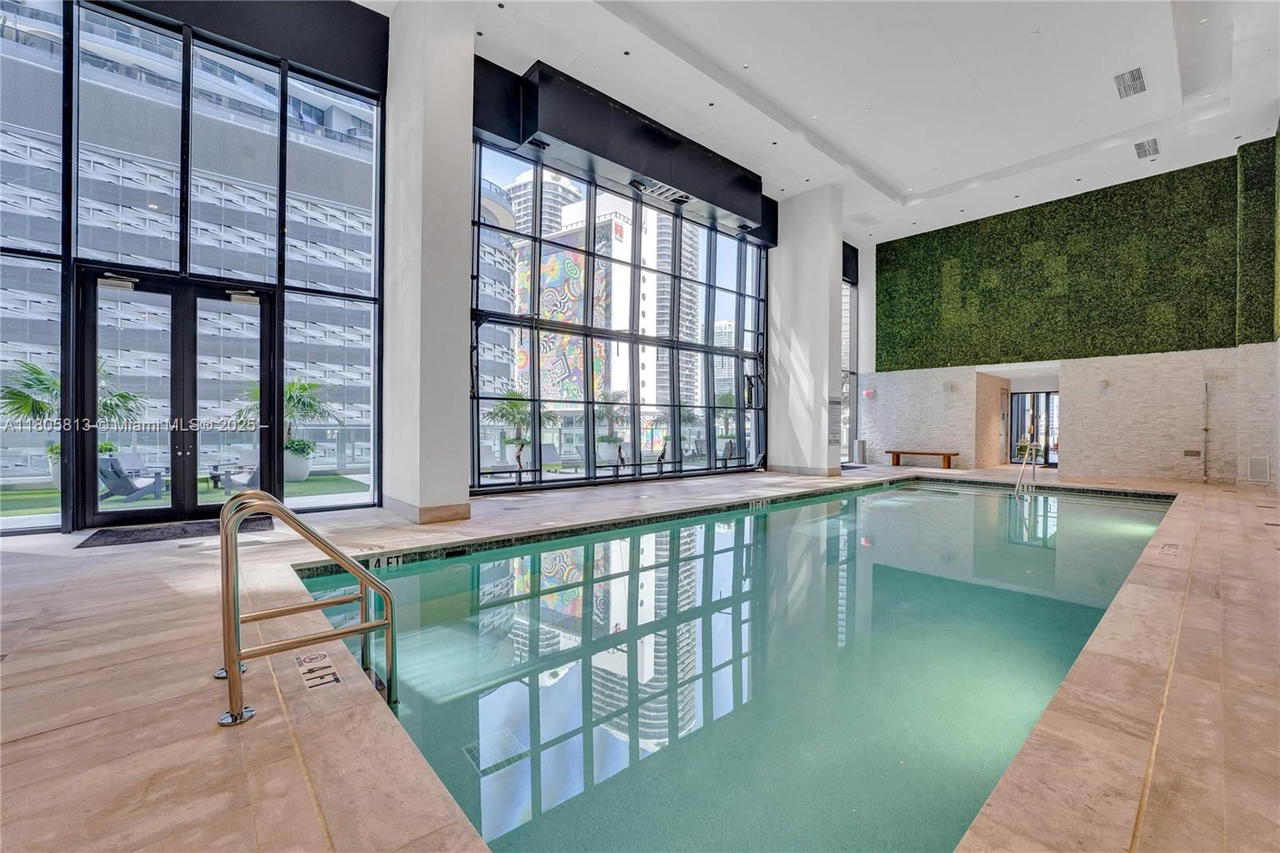 Real estate property located at 1010 Brickell Ave #4809, Miami-dade, 1010 Brickell Condo, Miami, FL