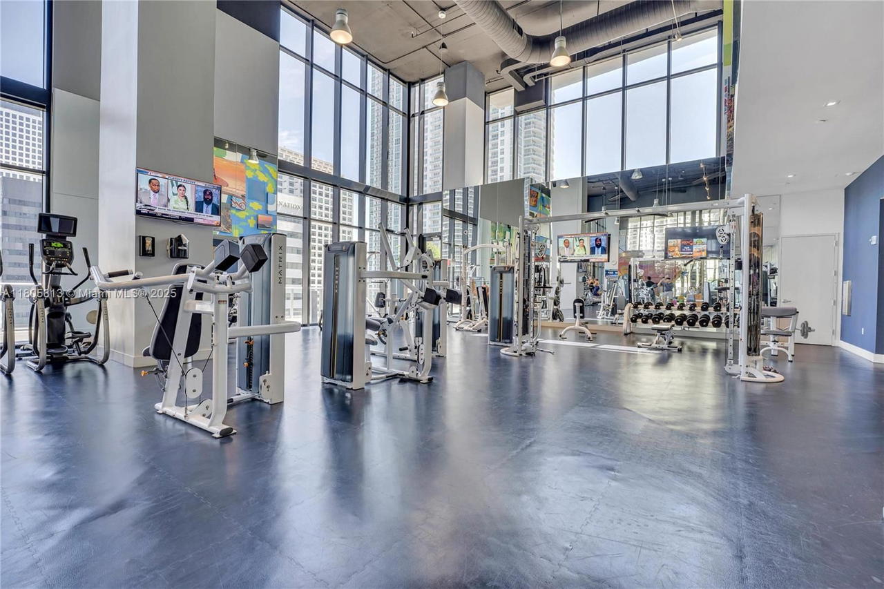 Real estate property located at 1010 Brickell Ave #4809, Miami-dade, 1010 Brickell Condo, Miami, FL