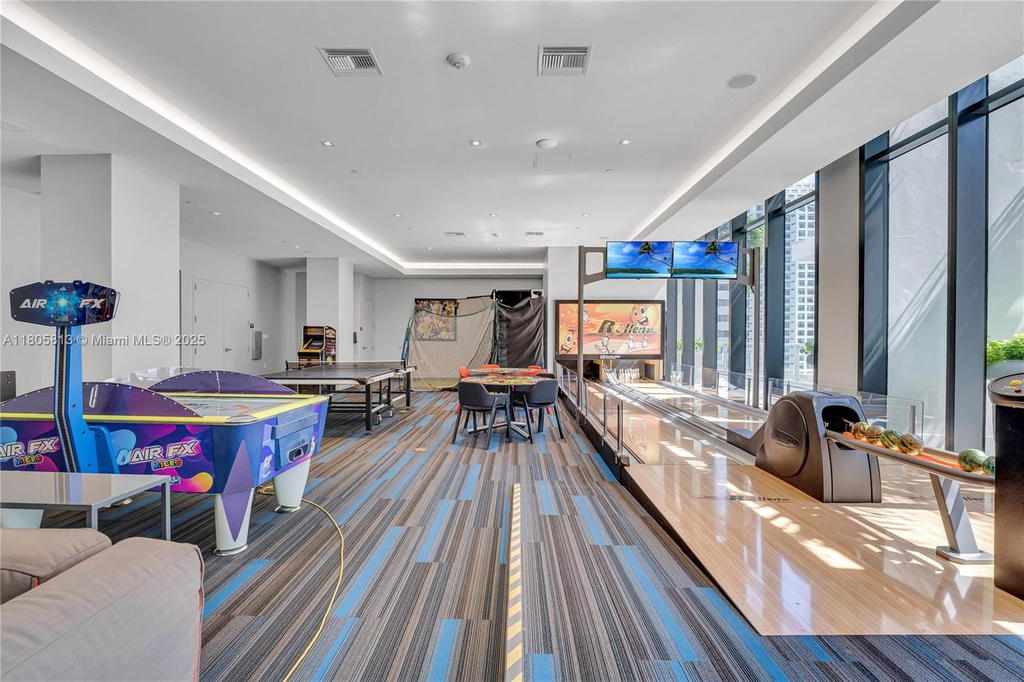 Real estate property located at 1010 Brickell Ave #4809, Miami-dade, 1010 Brickell Condo, Miami, FL