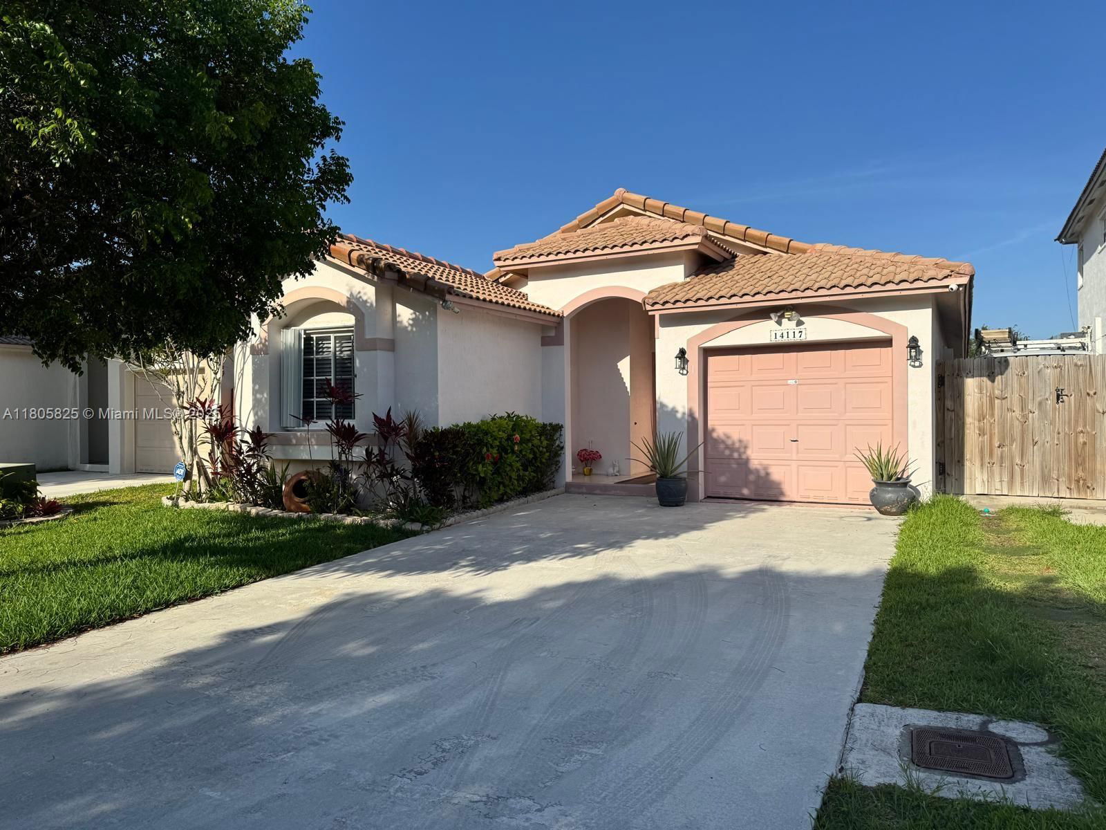 Real estate property located at 14117 149th Ave, Miami-dade, Brightons Meadow Trace, Miami, FL