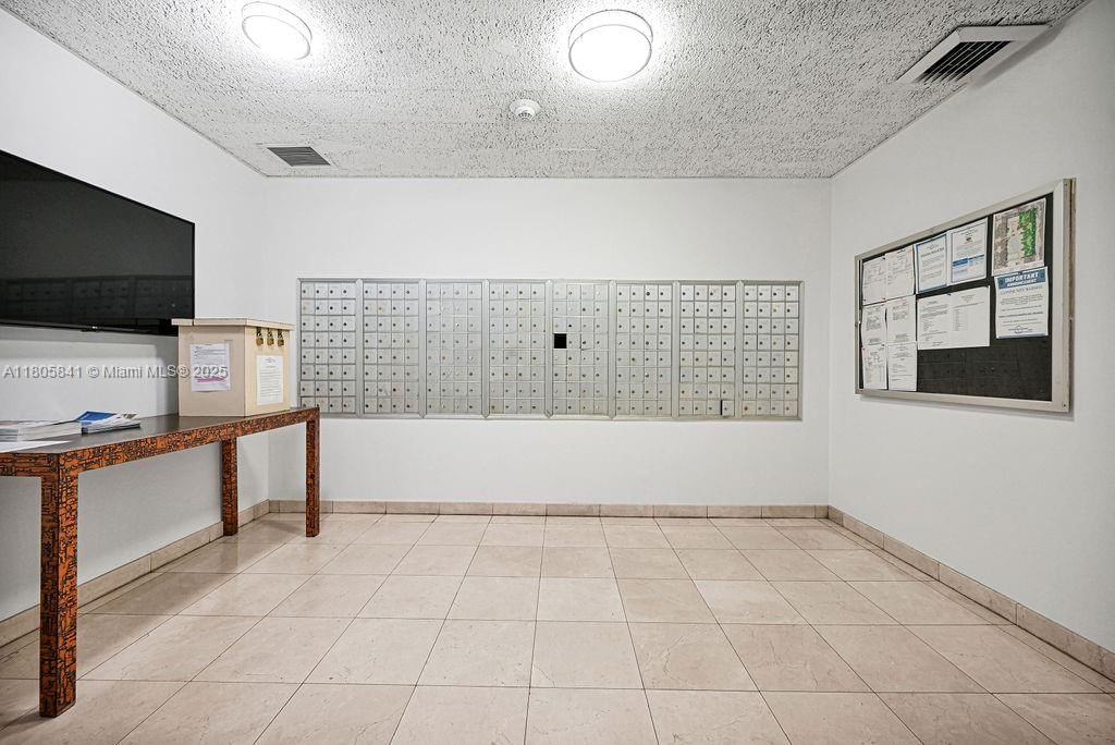 Real estate property located at 2655 Collins Ave #1501, Miami-dade, Mirasol Ocean Towers Cond, Miami Beach, FL