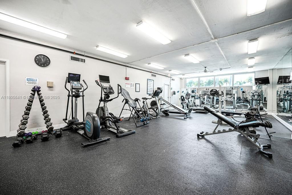 Real estate property located at 2655 Collins Ave #1501, Miami-dade, Mirasol Ocean Towers Cond, Miami Beach, FL