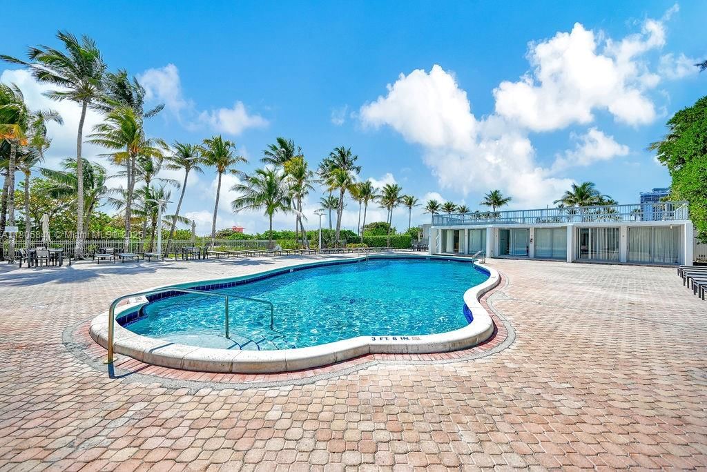 Real estate property located at 2655 Collins Ave #1501, Miami-dade, Mirasol Ocean Towers Cond, Miami Beach, FL