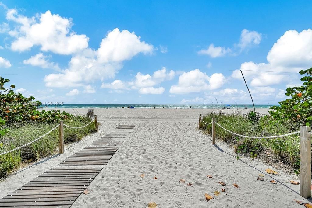 Real estate property located at 2655 Collins Ave #1501, Miami-dade, Mirasol Ocean Towers Cond, Miami Beach, FL