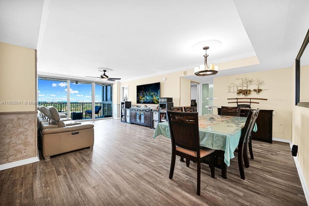 Real estate property located at 2655 Collins Ave #1501, Miami-dade, Mirasol Ocean Towers Cond, Miami Beach, FL