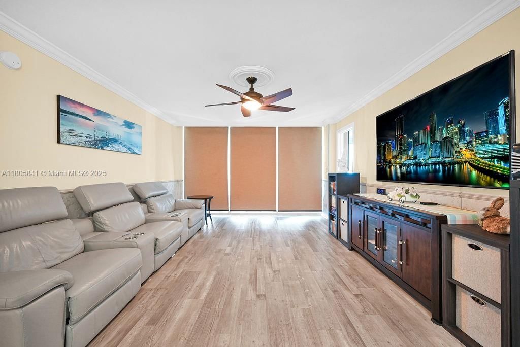 Real estate property located at 2655 Collins Ave #1501, Miami-dade, Mirasol Ocean Towers Cond, Miami Beach, FL