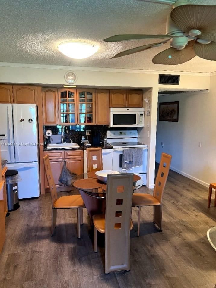 Real estate property located at 4501 Martinique Way, Broward, Martinique Village I Cond, Coconut Creek, FL