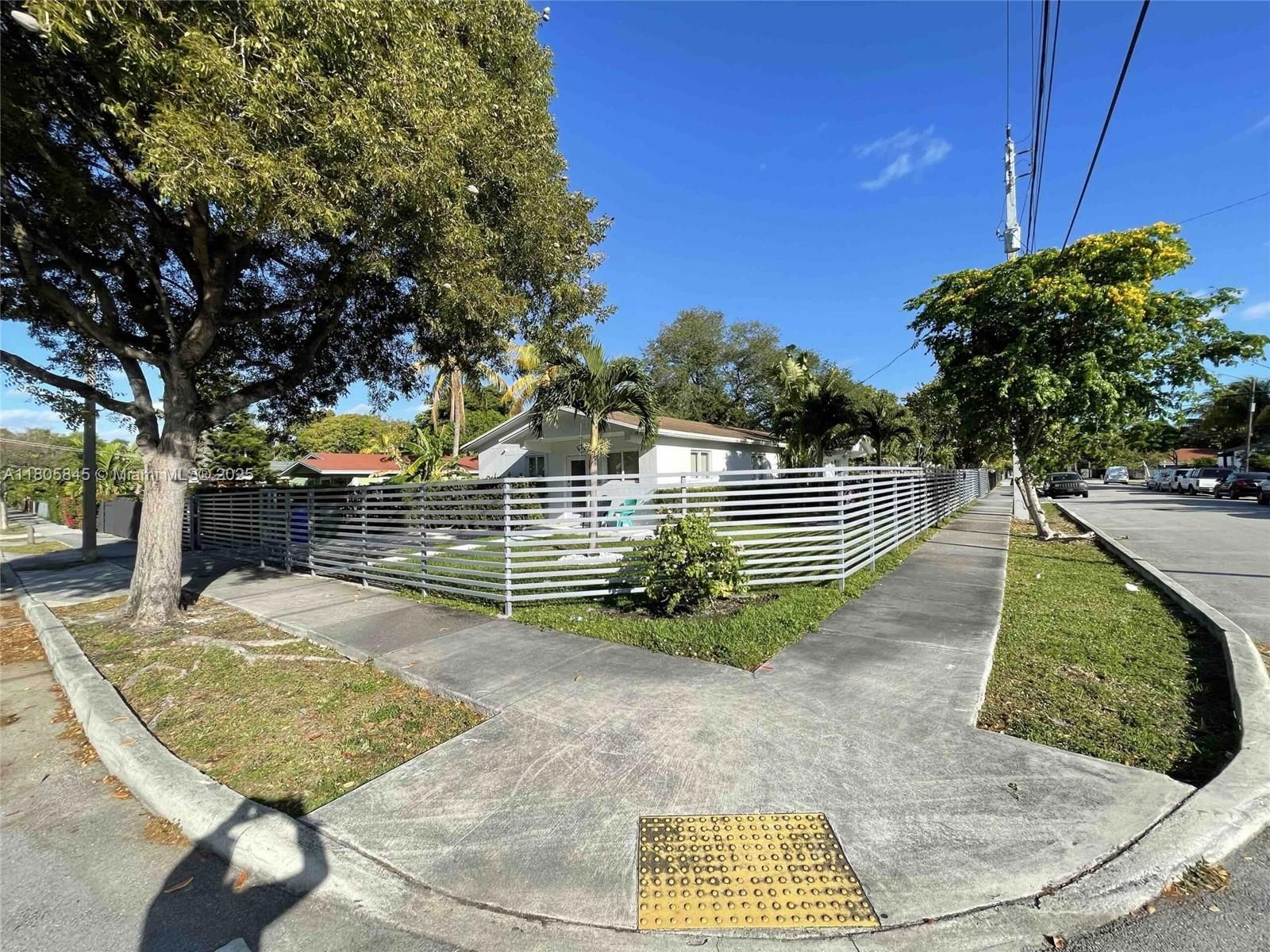 Real estate property located at 4400 1st Ave, Miami-dade, Buena Vista Heights Addn, Miami, FL