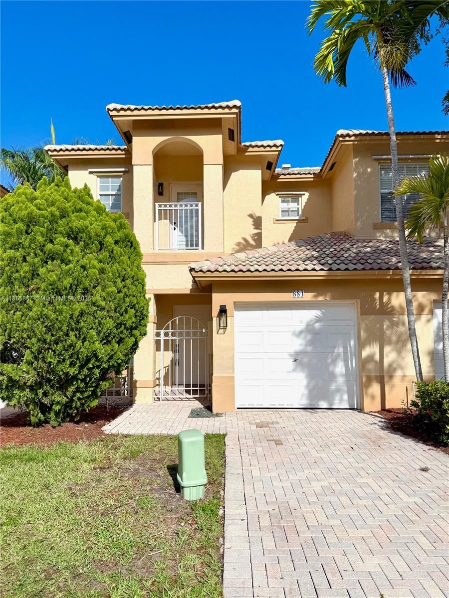 Real estate property located at 884 170th Ter, Broward, Pembroke Isles V, Pembroke Pines, FL