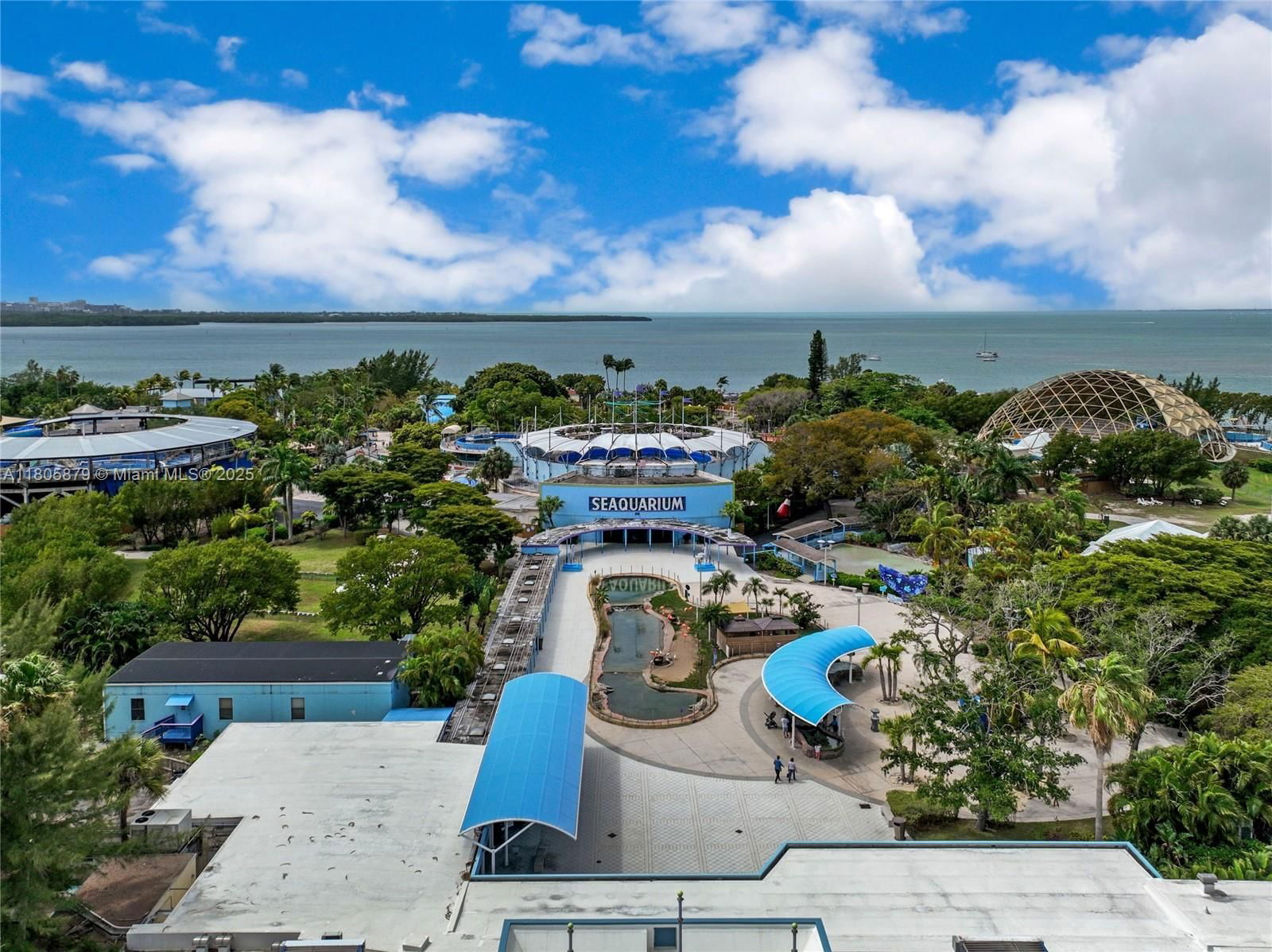 Real estate property located at 250 Fernwood Rd, Miami-dade, Tropical Isle Homes Sub 4, Key Biscayne, FL