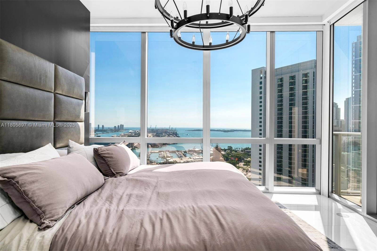 Real estate property located at 851 1st Ave #3011, Miami-dade, Paramount Miami Worldcent, Miami, FL