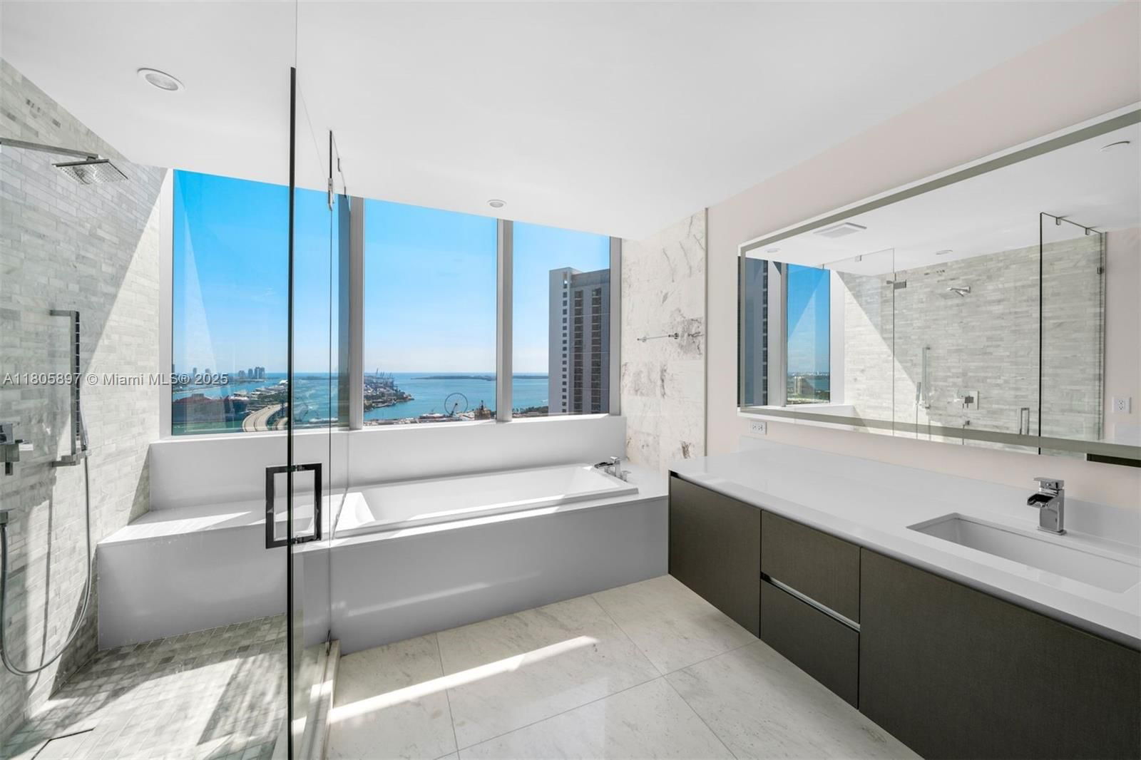 Real estate property located at 851 1st Ave #3011, Miami-dade, Paramount Miami Worldcent, Miami, FL