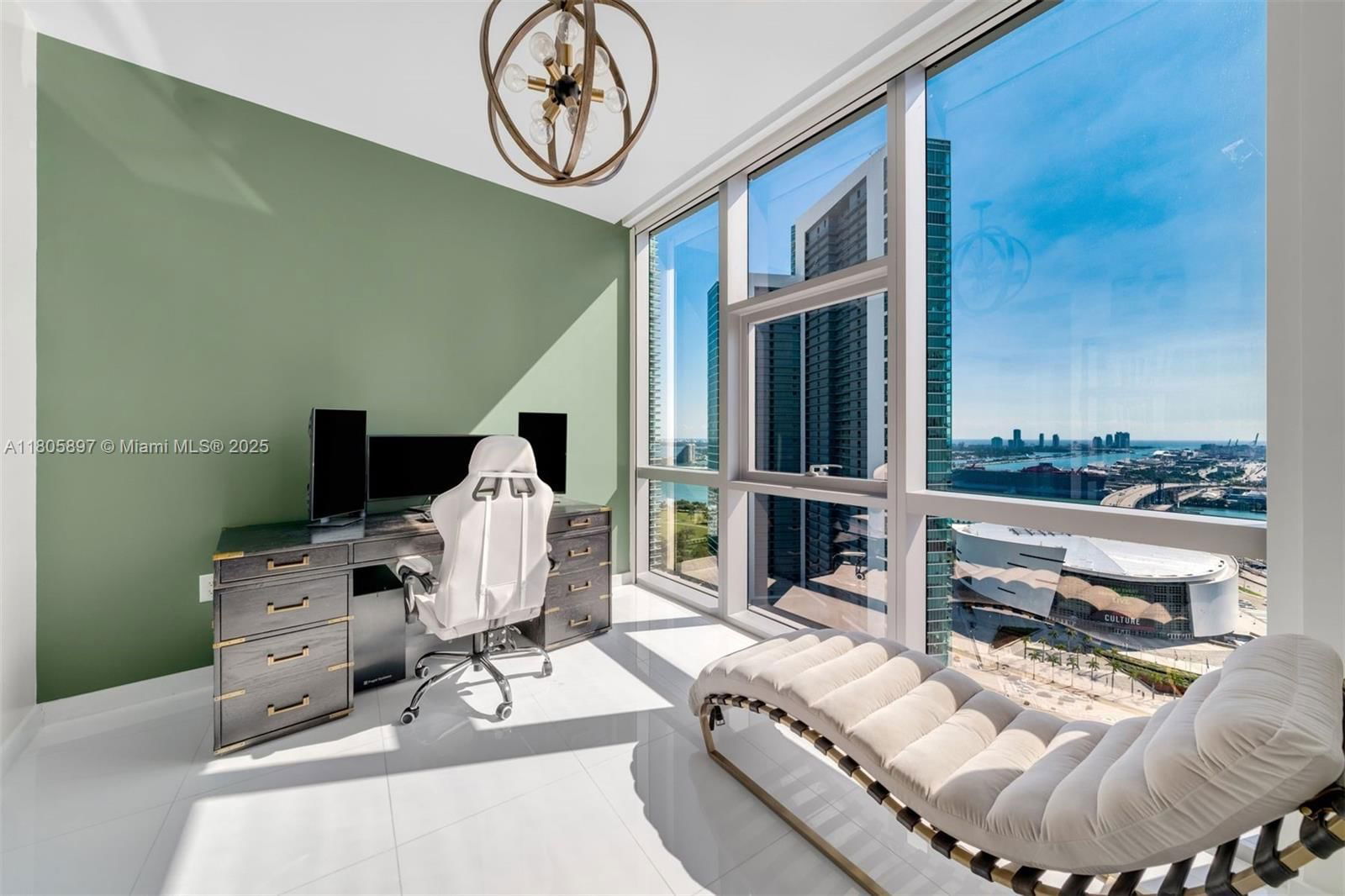 Real estate property located at 851 1st Ave #3011, Miami-dade, Paramount Miami Worldcent, Miami, FL