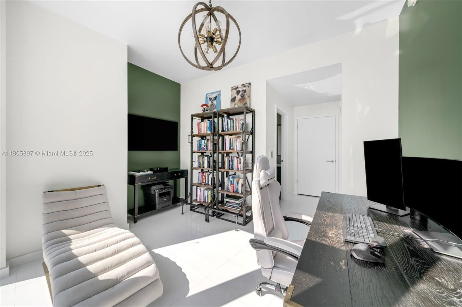 Real estate property located at 851 1st Ave #3011, Miami-dade, Paramount Miami Worldcent, Miami, FL
