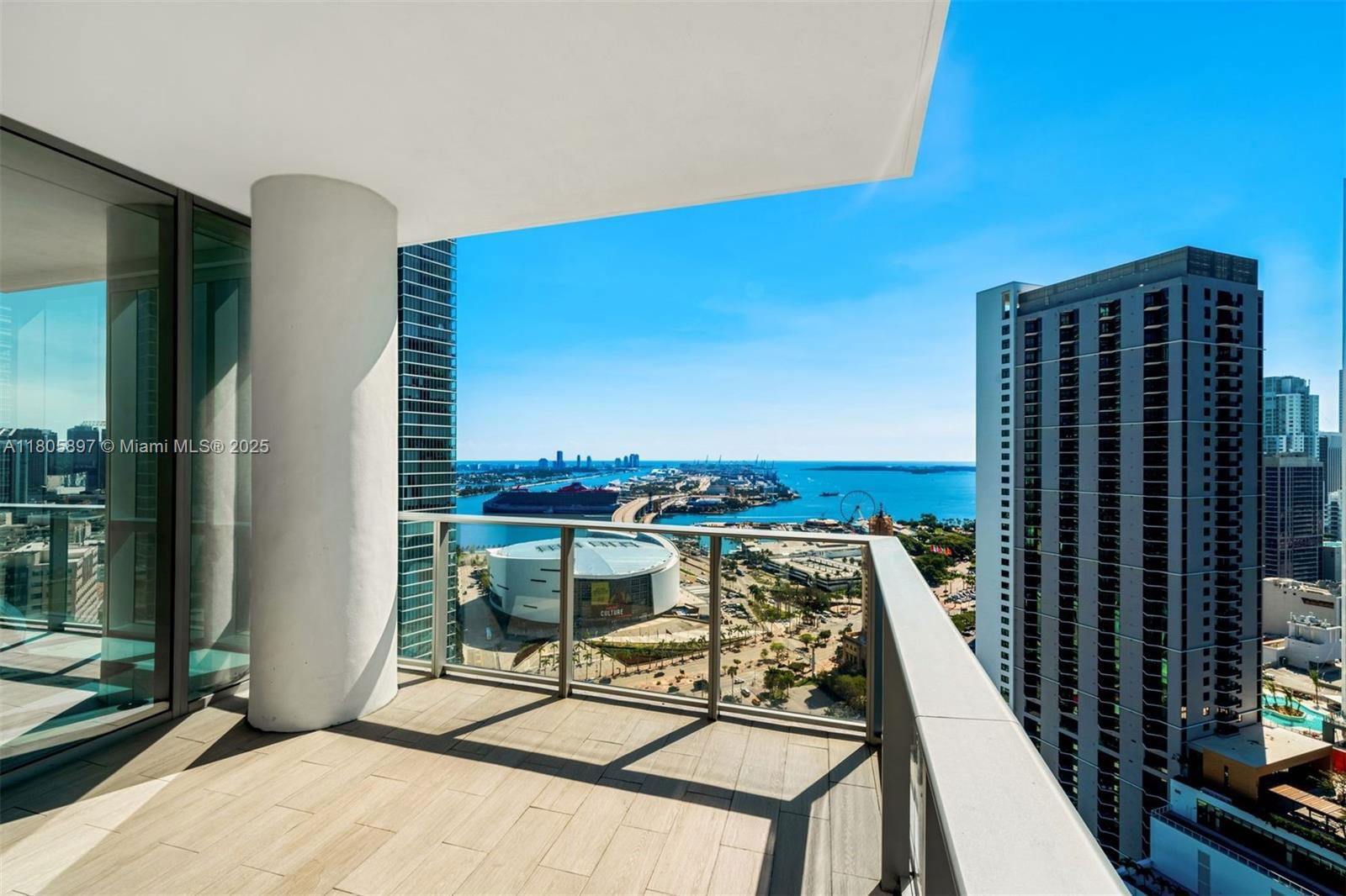 Real estate property located at 851 1st Ave #3011, Miami-dade, Paramount Miami Worldcent, Miami, FL